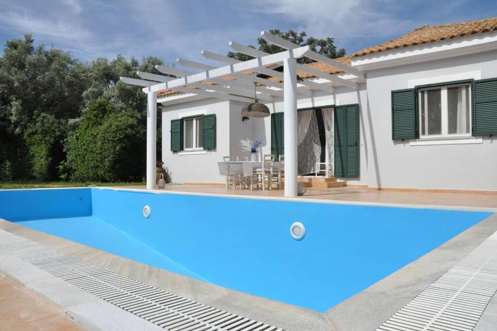 Villa Erietta Near Lefkas Center Apolpaina Bagian luar foto