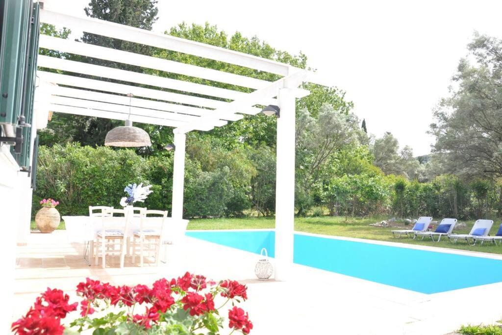 Villa Erietta Near Lefkas Center Apolpaina Bagian luar foto