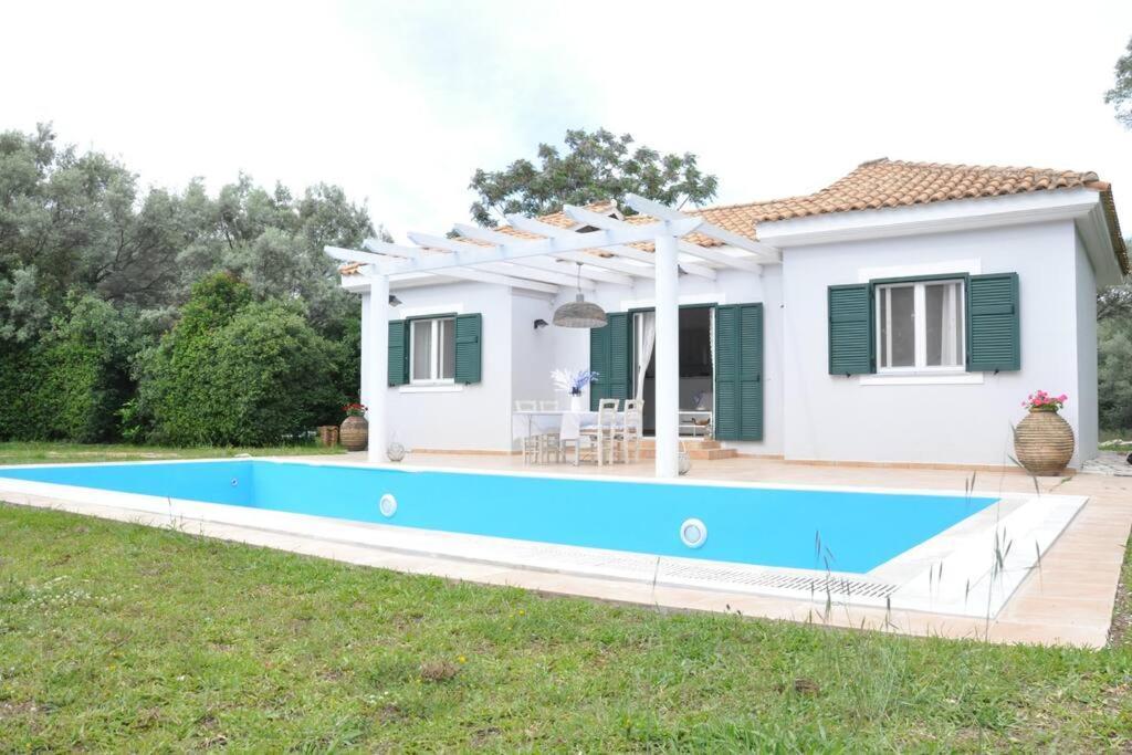 Villa Erietta Near Lefkas Center Apolpaina Bagian luar foto